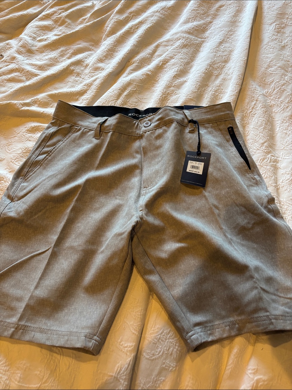 Men’s NWT 9” Sz 34 Rockport Tech Shorts